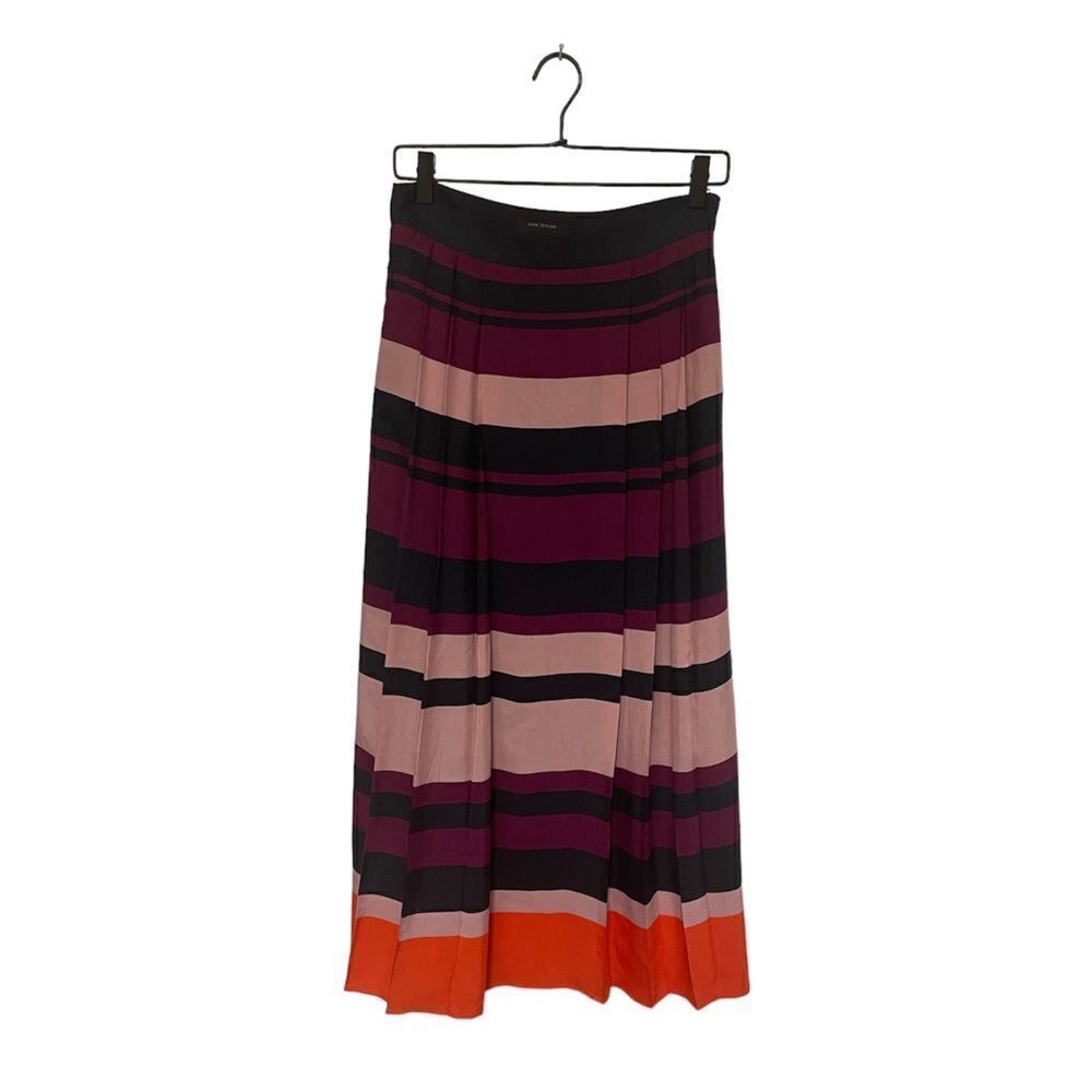 Ann Taylor | Horizontal Stripe Pleated Skirt